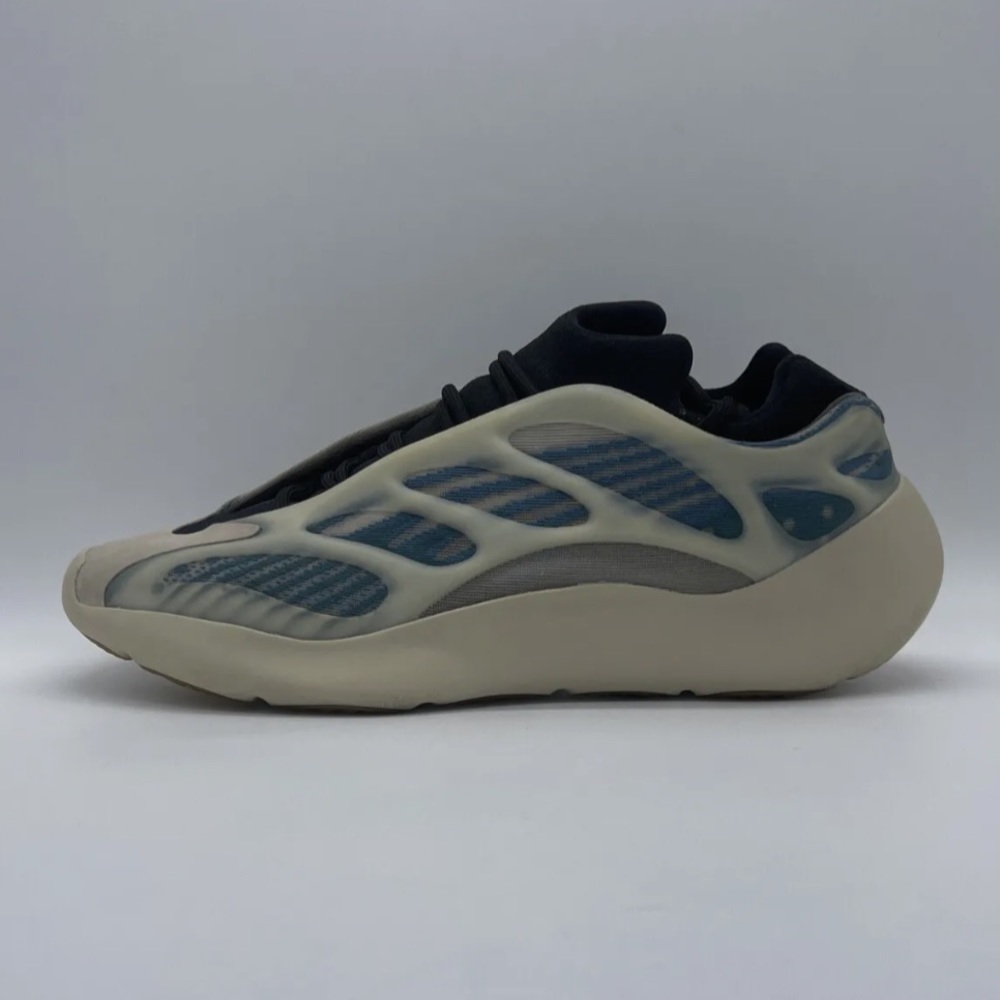 Yeezy 700 V3 Kyanite